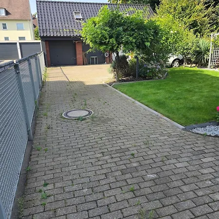 Contractor's With Balcony, Barbecue, And Parking Space *
